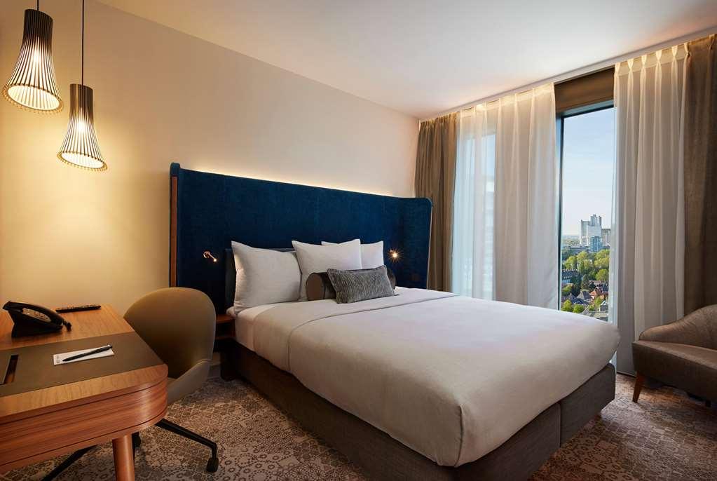 Hyperion Hotel Muenchen Phòng bức ảnh A room at the hotel