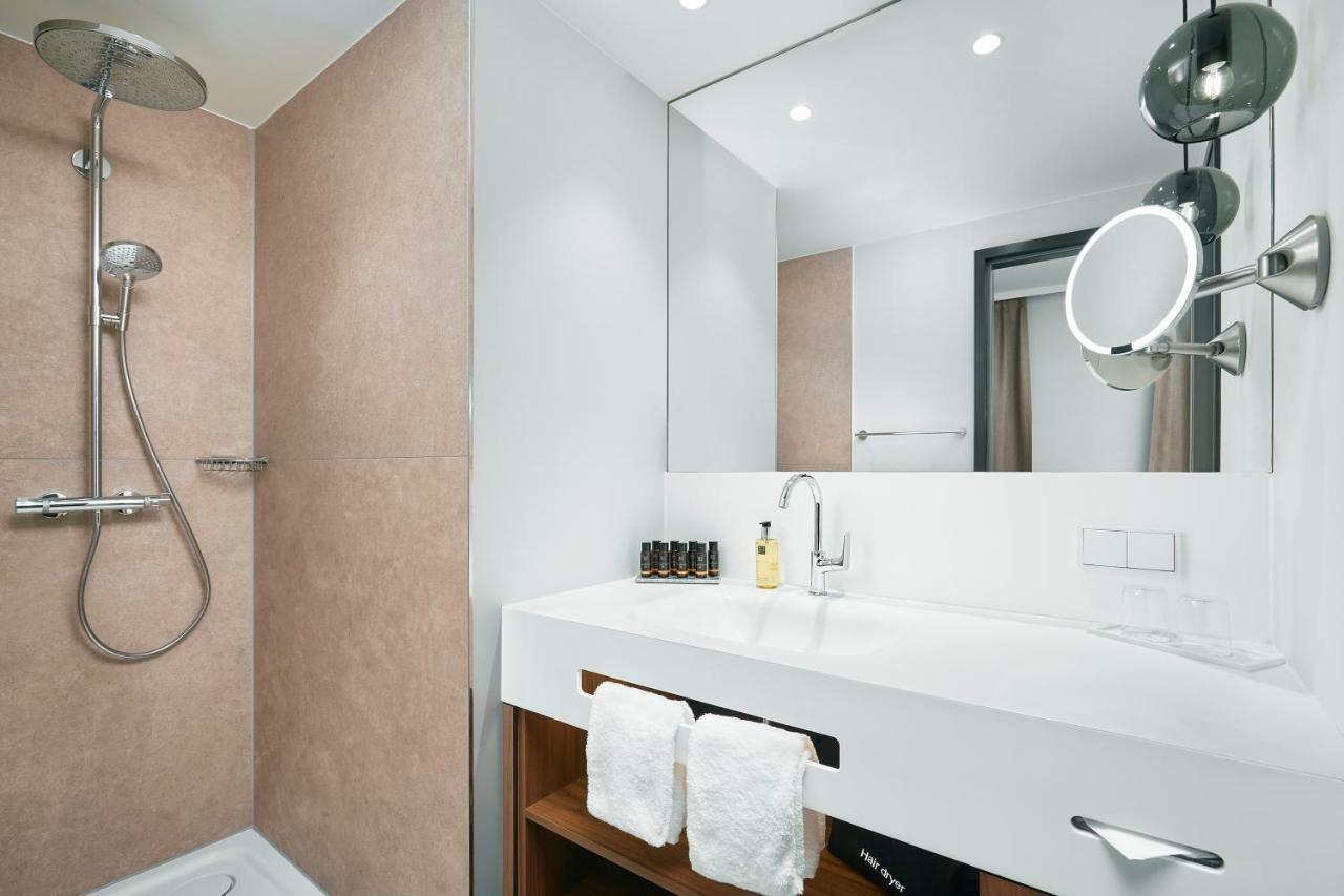 Hyperion Hotel Muenchen Ngoại thất bức ảnh Bathroom