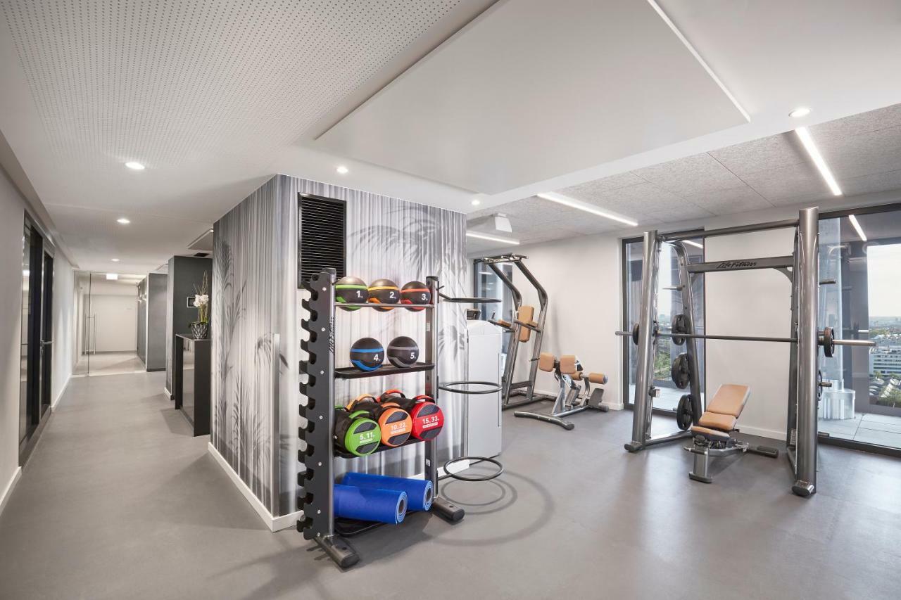 Hyperion Hotel Muenchen Ngoại thất bức ảnh The gym at the University of Roehampton