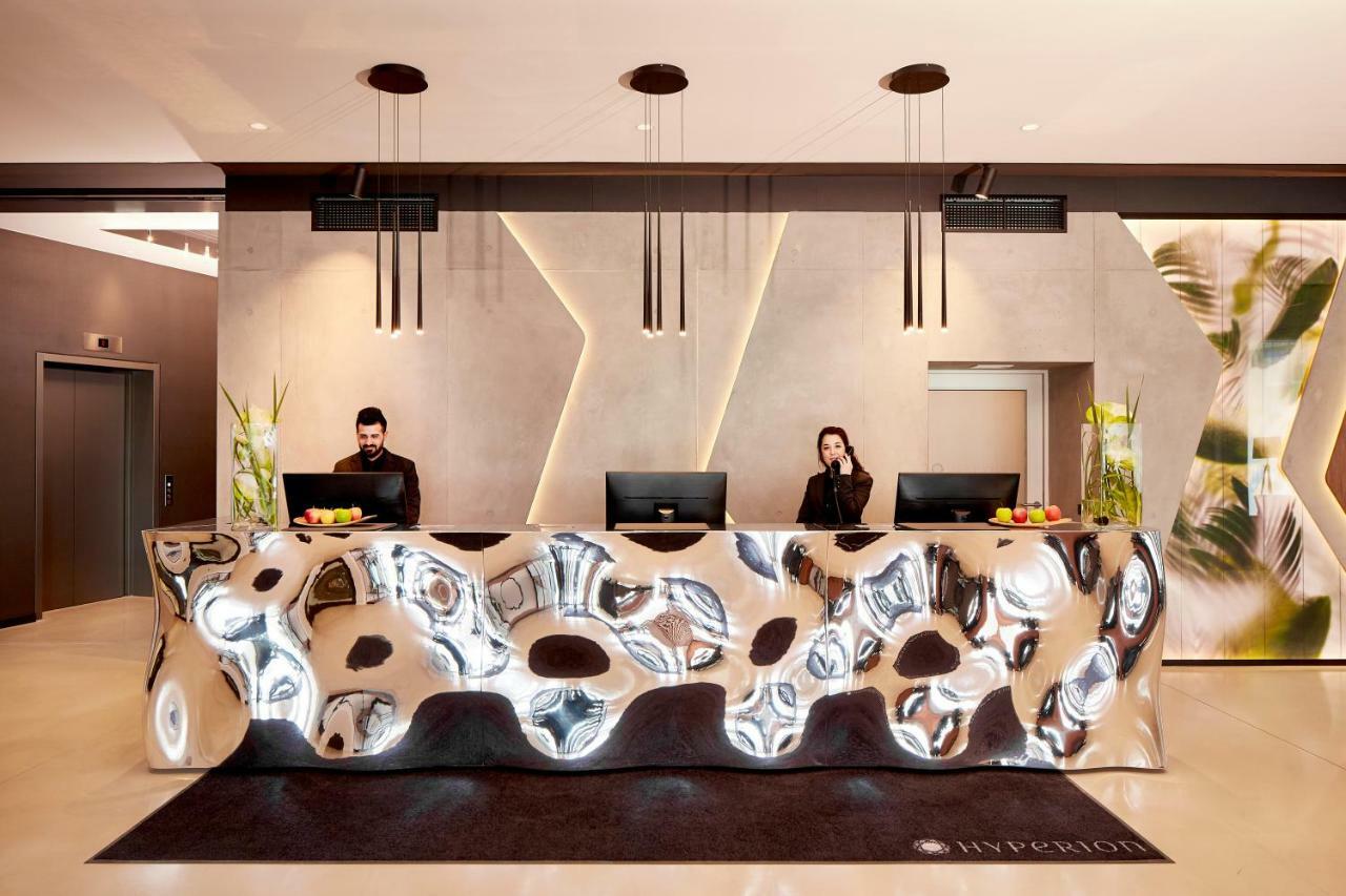 Hyperion Hotel Muenchen Ngoại thất bức ảnh Reception desk at the hotel