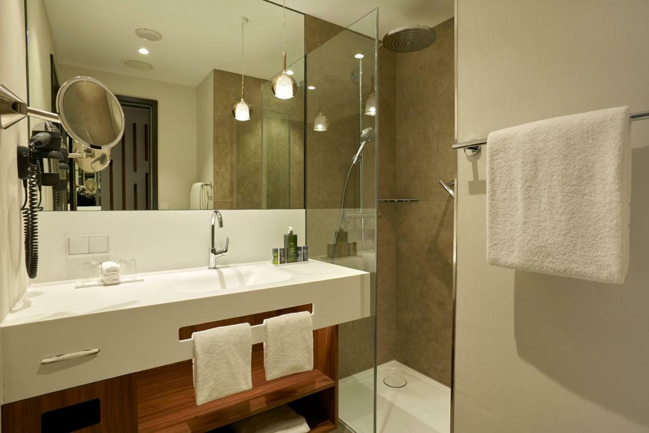 Hyperion Hotel Muenchen Ngoại thất bức ảnh Bathroom